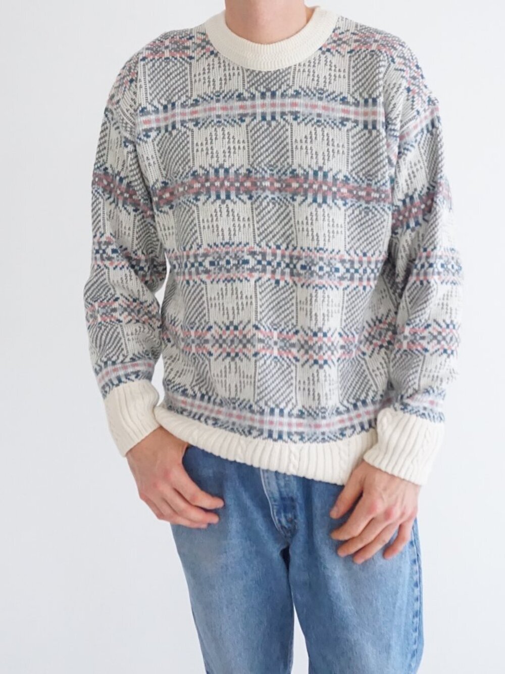 Arnold Palmer White Gray Pink Blue Geometric Cotton Blend Crew Knit Sweater M